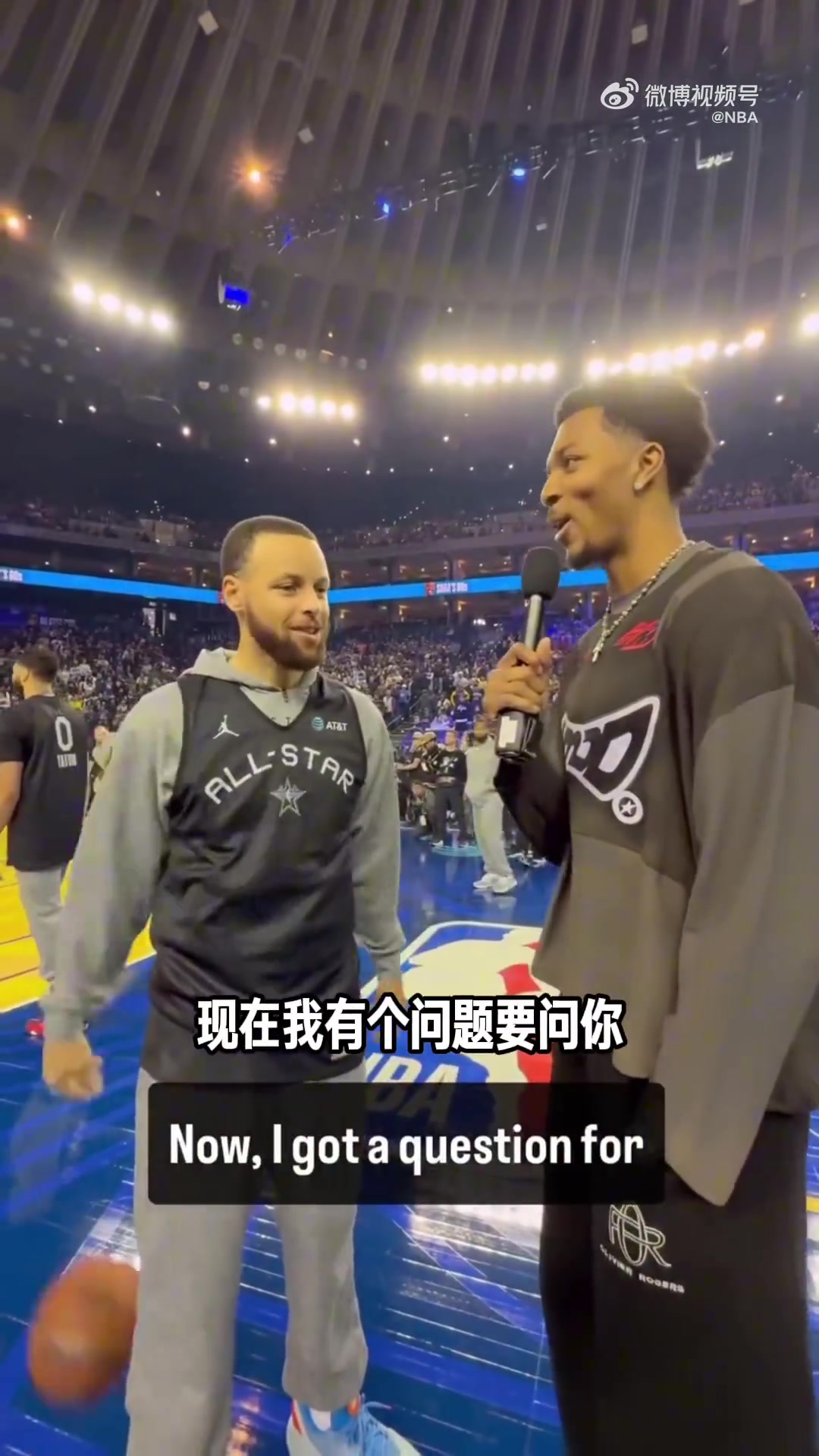 ?库里:热身时球员通道扔超远三分是跟蒙塔-埃利斯学的