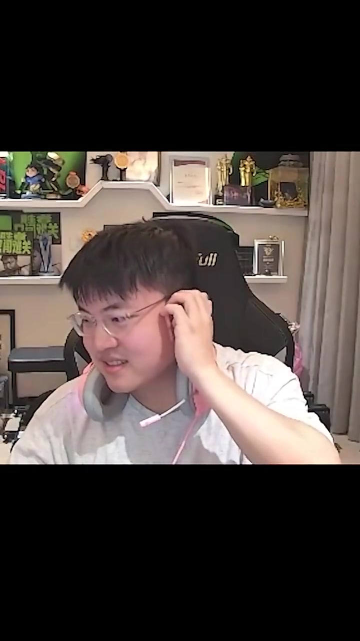 Uzi：主播真正退役是很久以前了 唯一一次退役是在不知情的情况下退役的